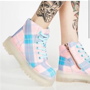 listing-status-banner